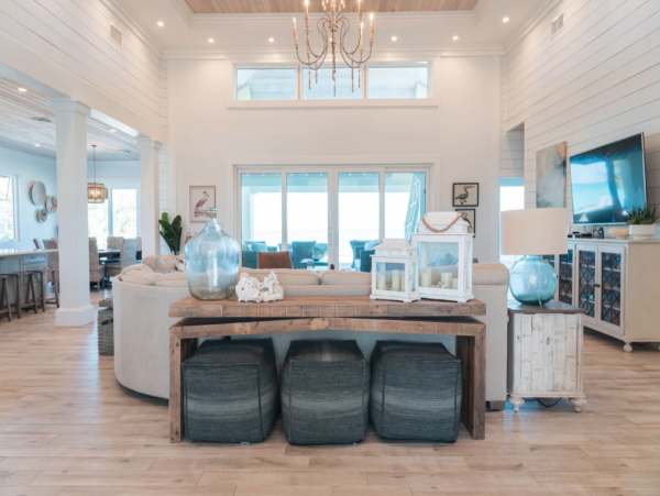 Luxurious Beachfront Villa in Little Exuma - 4-Bedroom Getaway
